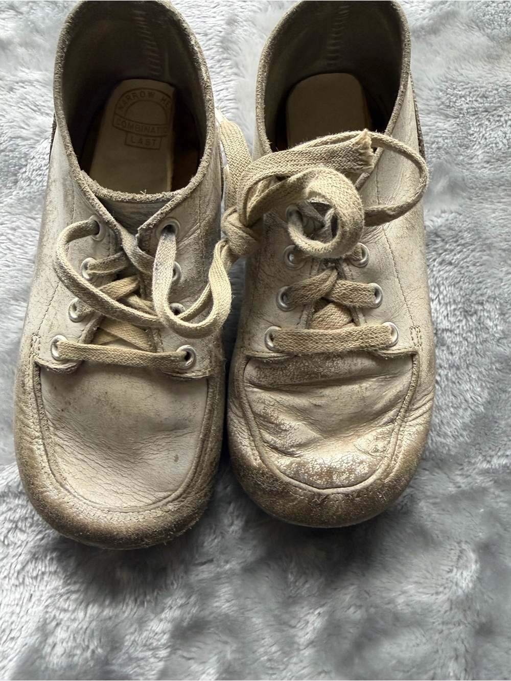 Casual Lace-Up Leather Sneakers in Light Beige